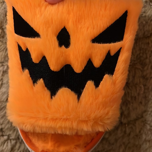 Spooky Slippers - Picture 5 of 5
